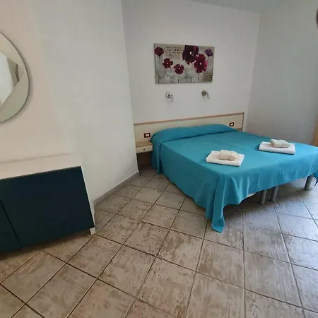 Petite Maison Πανσιόν